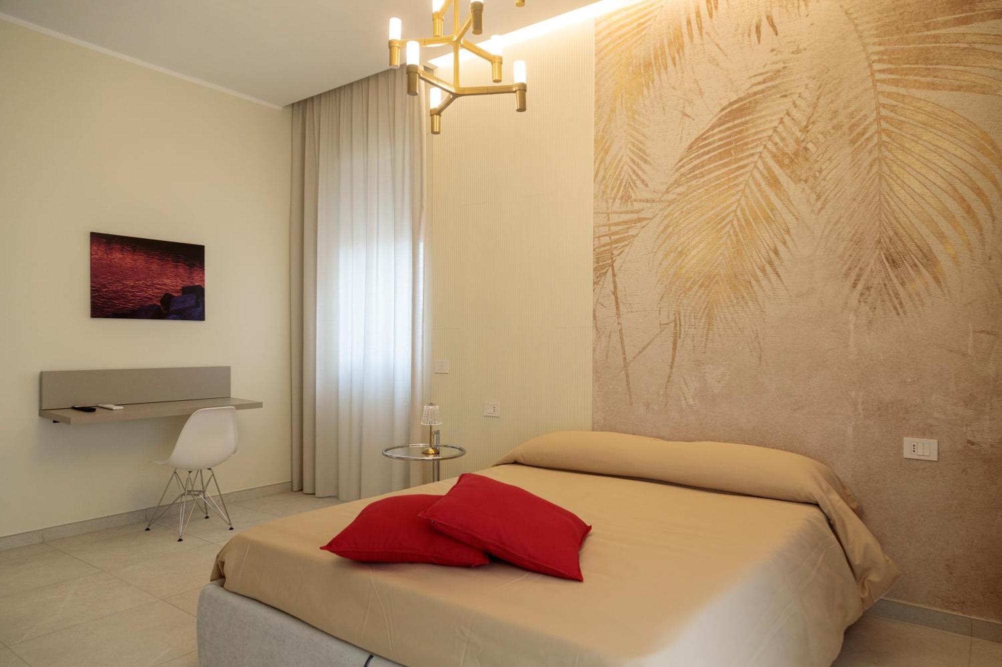 Domus Vivian Hotel Montecorvino Pugliano Buitenkant foto